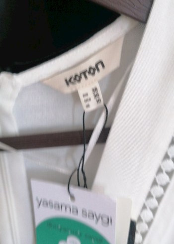 Koton V Yaka Düğmeli Beyaz Pamuklu elbise