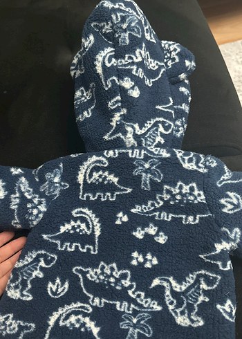 Erkek Çocuk Lacivert Kapüşonlu Dinozor Desenli Mont - Görsel 5