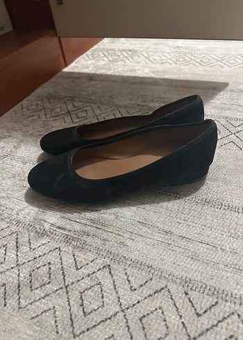 Siyah Kadın Süet Topuklu Babet - Görsel 2