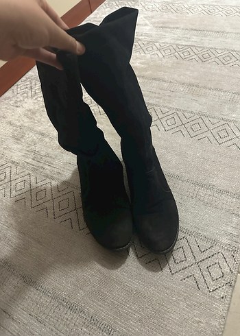 Siyah Süet Dizaltı Bot - Görsel 2