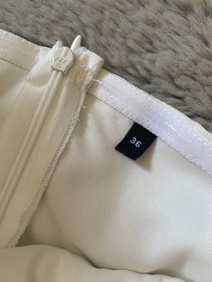 Beyaz Elbise - Görsel 4