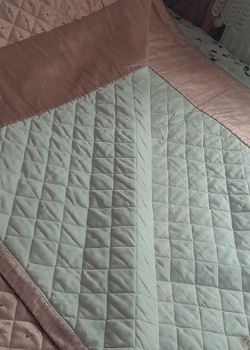 Çift kişilik Pembe Parlak boncuklu Yatak Örtüsü - Görsel 5