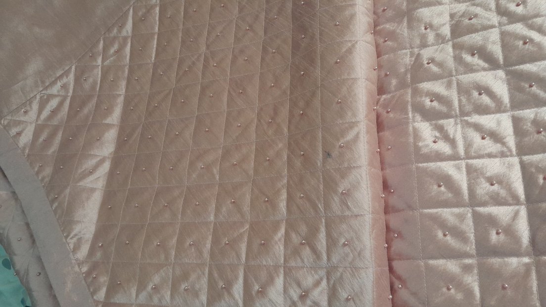 Çift kişilik Pembe Parlak boncuklu Yatak Örtüsü - Görsel 3