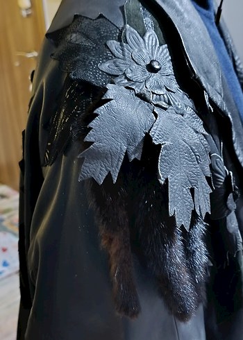 Düğmeli Nakışlı Siyah Deri Goth Ceket. - Görsel 3