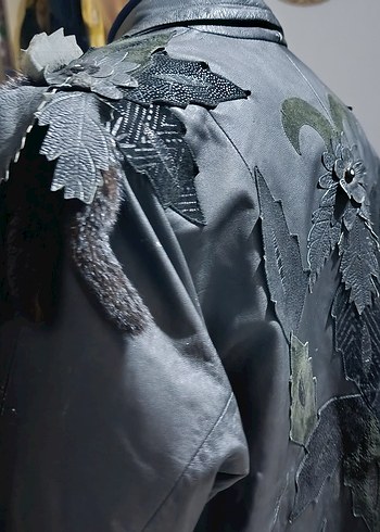 Düğmeli Nakışlı Siyah Deri Goth Ceket. - Görsel 6