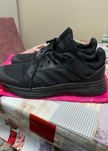 Adidas 46 no Siyah Bağcıklı Erkek Spor Ayakkabı