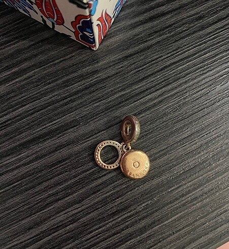 Beden Orijinal Pandora Sallantılı Charm