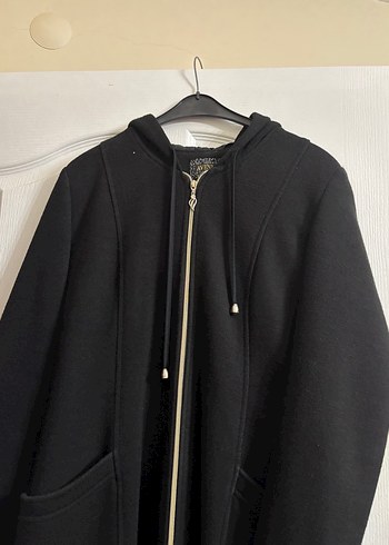 Siyah Fermuarlı Uzun Kadın Kaban - Görsel 3