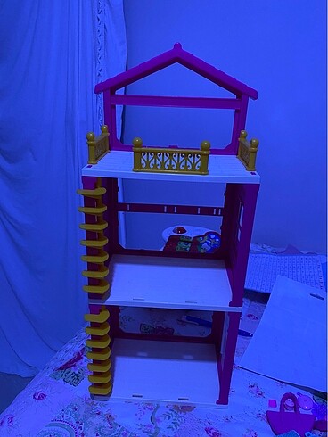 Arkasında ki kartonları koymayı unuttum sağlam