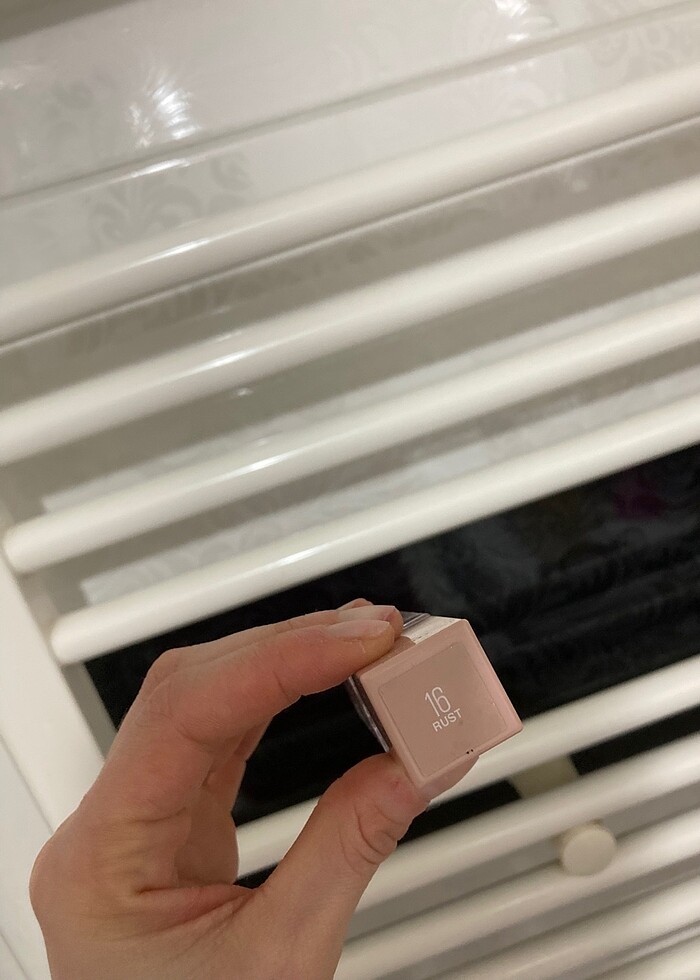 Maybelline lifter gloss-16 rust - Görsel 2