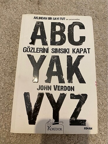 Gözlerini sımsıkı kapat
