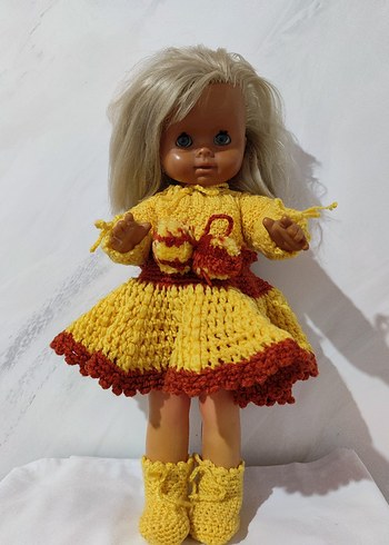 Sarı Örgü Elbiseli Bebek - Görsel 3