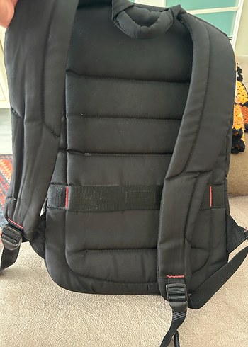 Samsonite CM5-09-007 17.3" Guard IT 2.0
Notebook Sirt Çantasi - Görsel 2