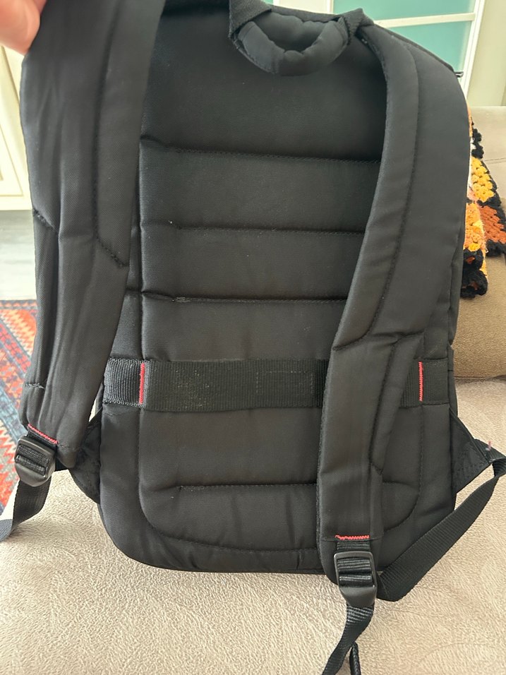 Samsonite CM5-09-007 17.3" Guard IT 2.0
Notebook Sirt Çantasi - Görsel 2