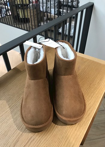 Kahverengi Süet Tüylü Kadın Dolgu Topuk Bot - Görsel 4