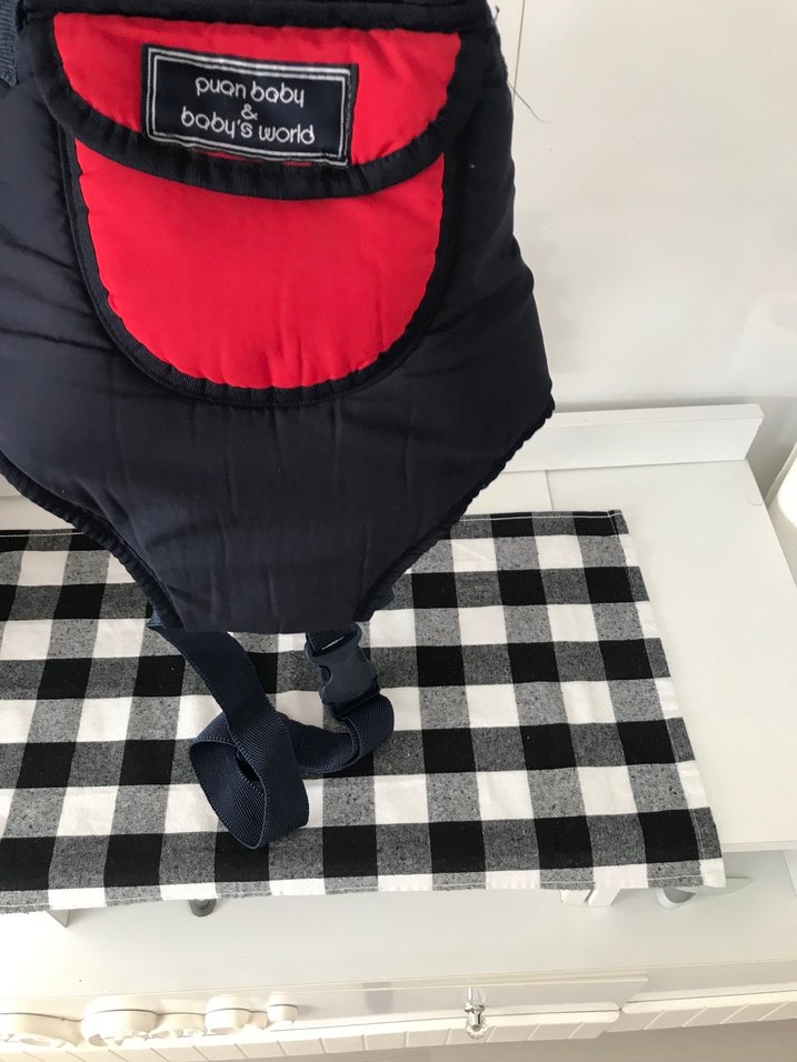 Kırmızı Siyah Bebek Taşıyıcı - Görsel 2