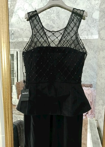 network limited Siyah Boncuk İşlemeli Uzun Kadın Abiye Elbise - Görsel 3