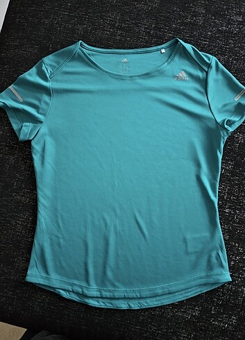Adidas tshirt 