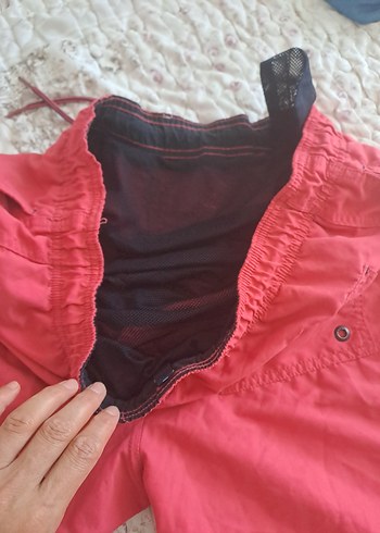 Kırmızı Düğmeli Erkek Mini Şort - Görsel 9