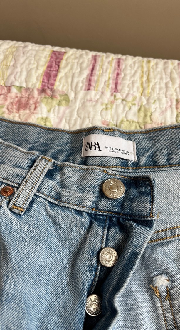 Yırtık Detaylı  Jean - Görsel 2