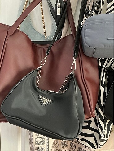 Prada çanta
