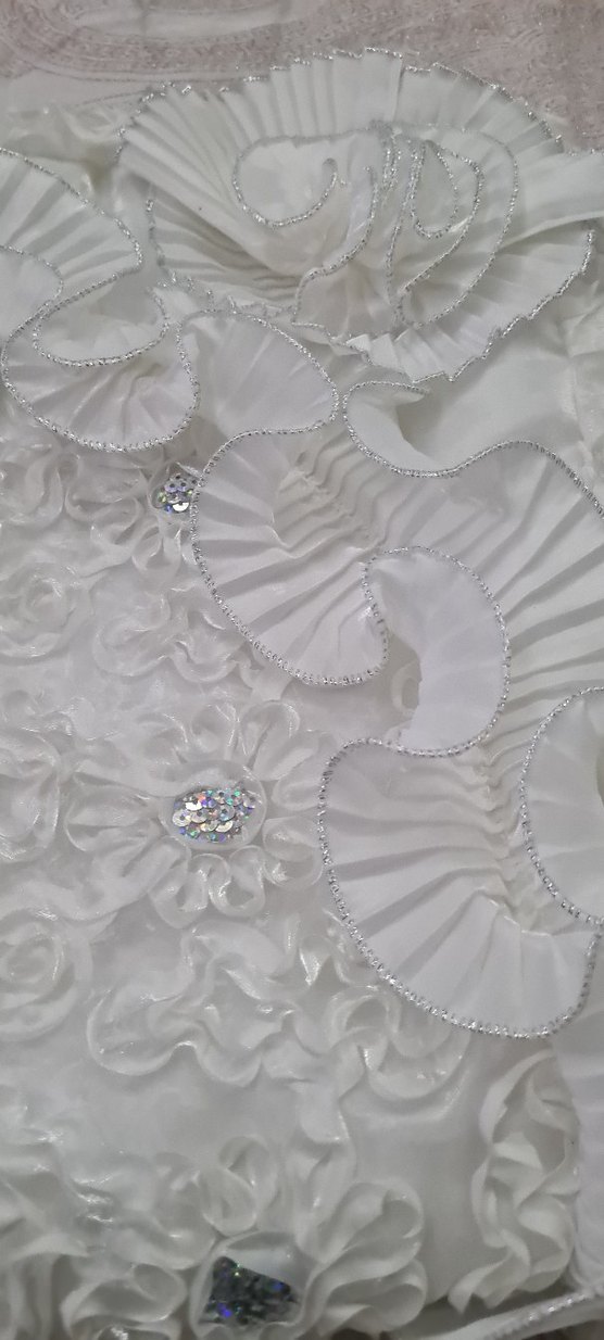 Bebek Beyaz Nakışlı Fırfırlı Yastık ve beşik örtüsü - Görsel 3