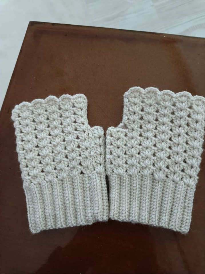 Dantel Detaylı Örgü Bohem Kadın Eldiveni - Görsel 3