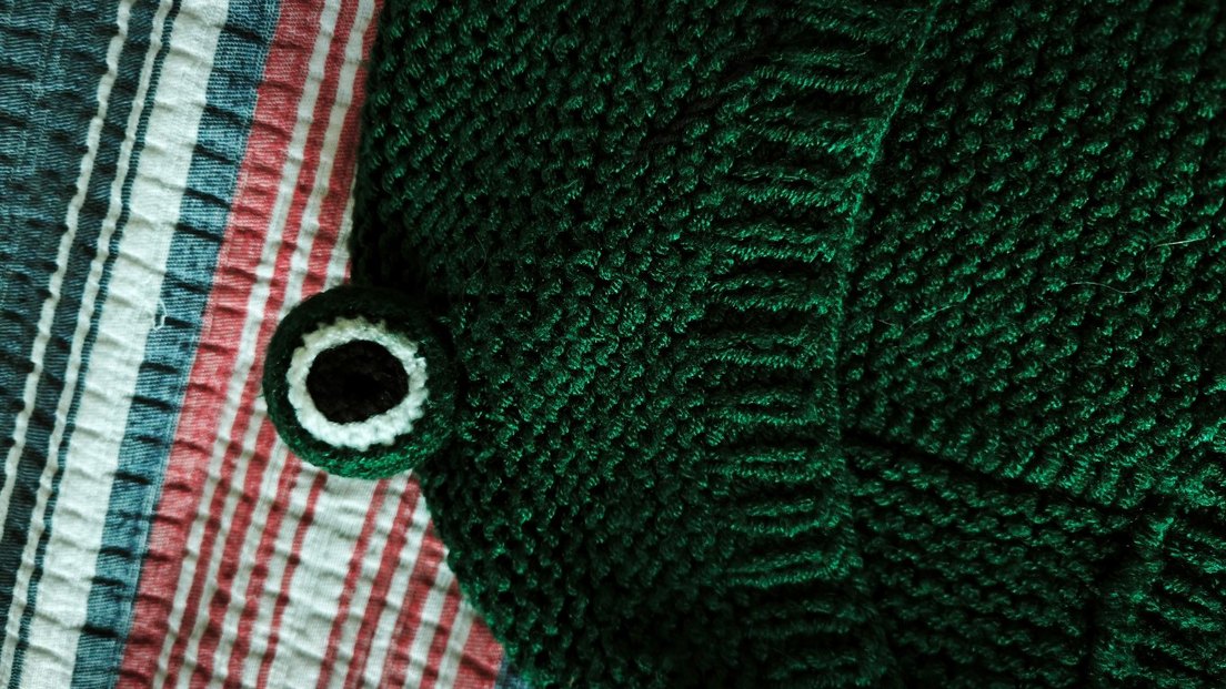 Koyu Yeşil El örgüsü kurbağa bere - Görsel 2