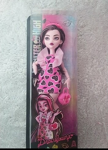 Monster high draculaura 