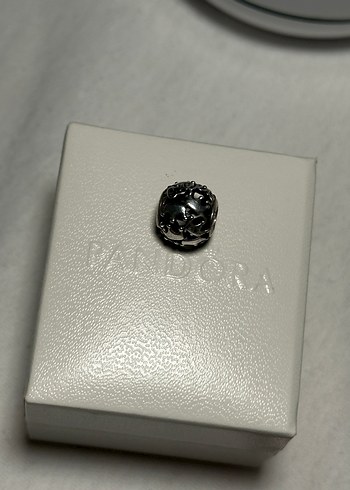 Pandora Queen Silver Charm - Görsel 3