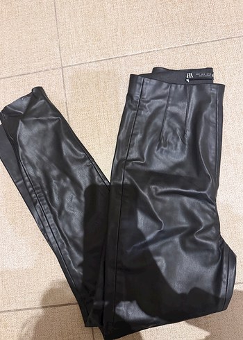 Kadın Siyah Deri Tayt - Görsel 2