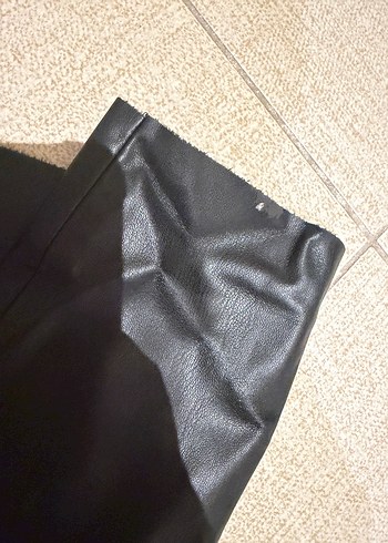 Kadın Siyah Deri Tayt - Görsel 3