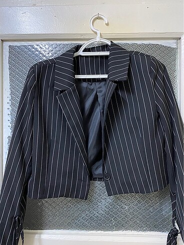 Trendyol & Milla Crop blazer