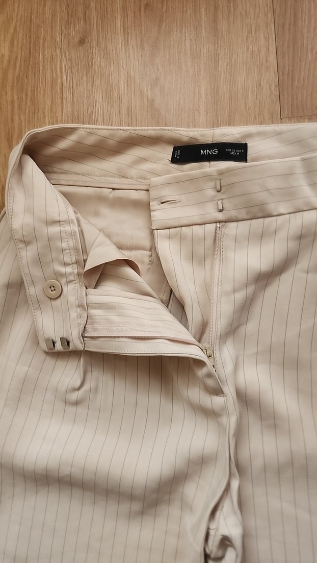 Mango Bej Pilili Midi Kadın Keten Pantolon 32 - Görsel 3