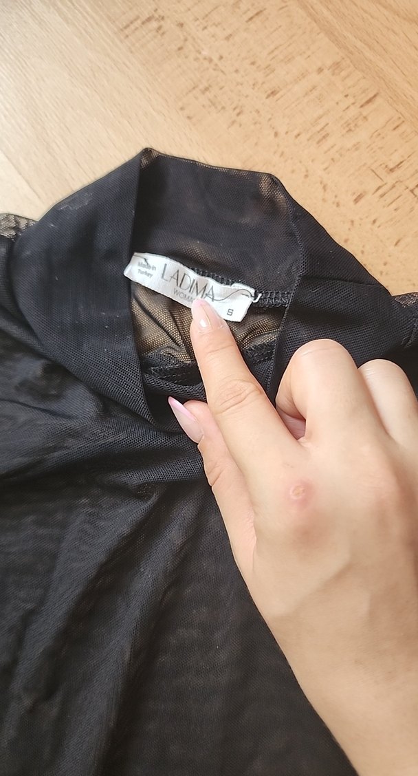 Siyah Yüksek Yakalı Uzun Kollu Kadın Transparan Bluz 36 - Görsel 3