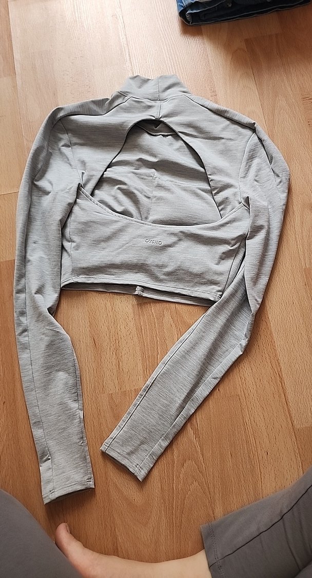 Oysho Gri Yüksek Yakalı Uzun Kollu Crop Top 34 - Görsel 2