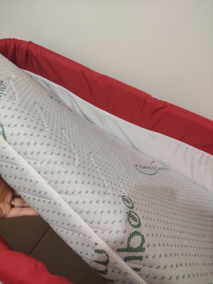 Kırmızı Katlanabilir beşik - Görsel 2