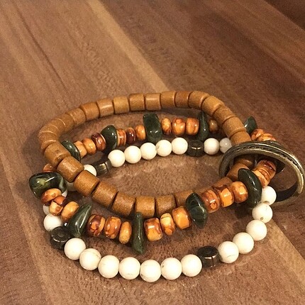 Üçlü bileklik