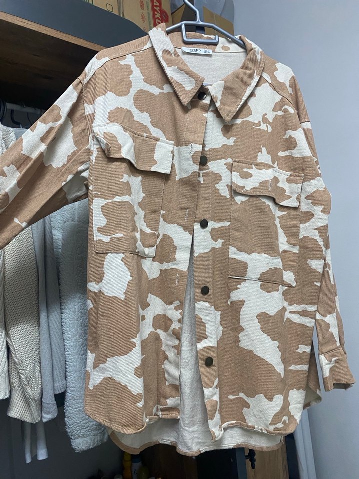 Bej Kamuflaj Desenli Düğmeli Kadın Gömlek - Görsel 3