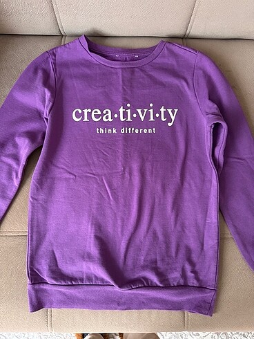 Sweatshirt