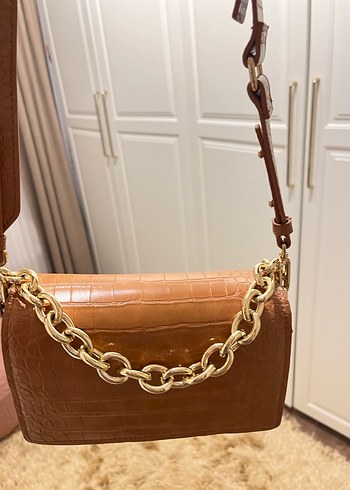 Zincir Detaylı Kahverengi Yılan Desenli Deri Çanta - Görsel 2