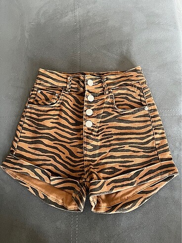 bershka şort