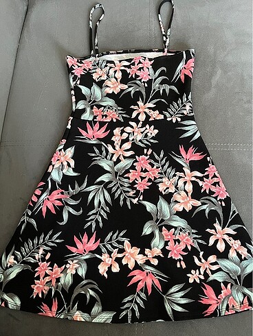 H&M çiçekli elbise