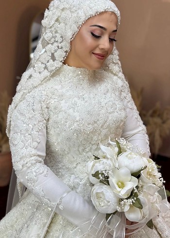 Uzun Kollu, Yüksek Yakalı Beyaz A Kesim Gelinlik