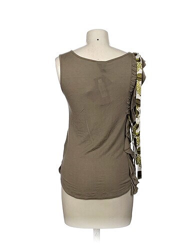 40 Beden Just Cavalli Bluz %70 İndirimli.