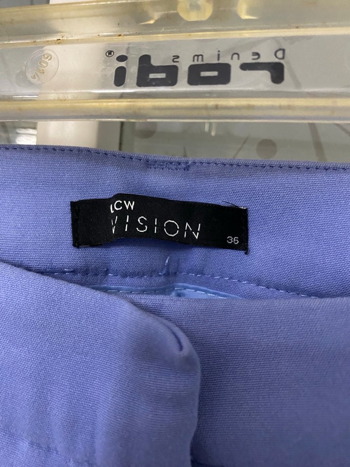 Kadın Mavi Piliseli Kumaş Pantolon - Görsel 3