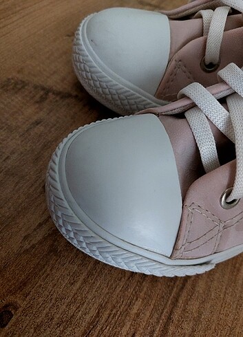 27 Beden pembe Renk Vicco kız çocuk converse