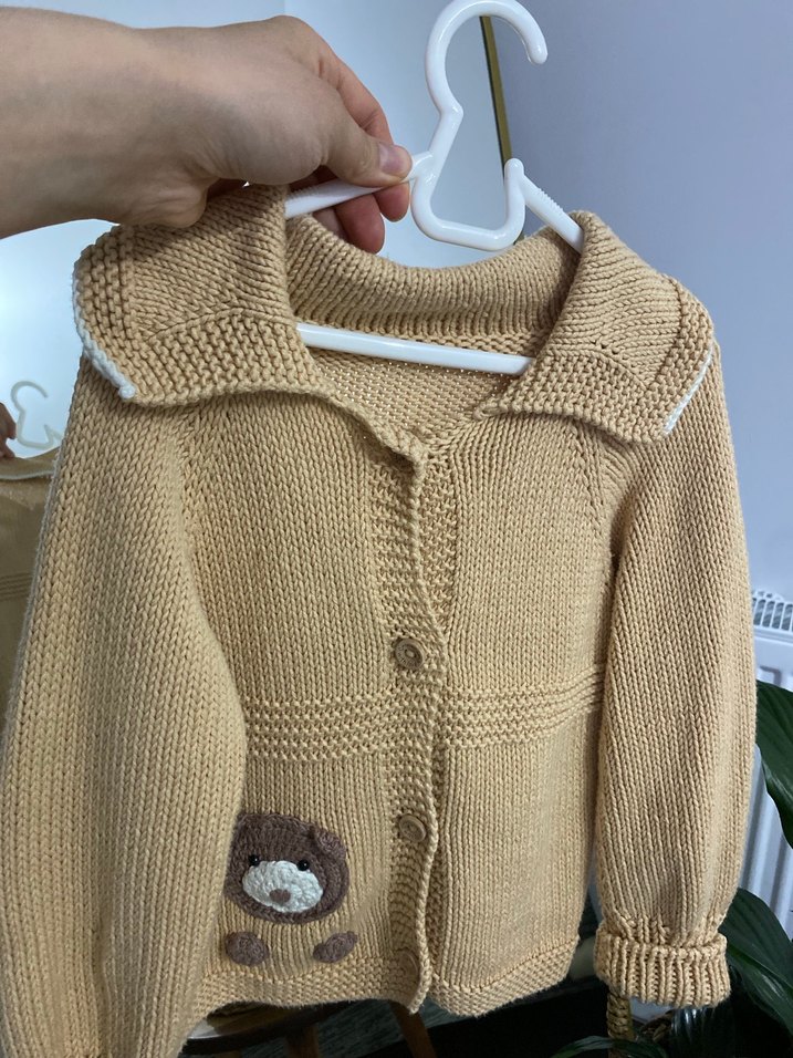 Kız ve erkek çocuk Bej Örgü Hırka Ayıcık Desenli - Görsel 2