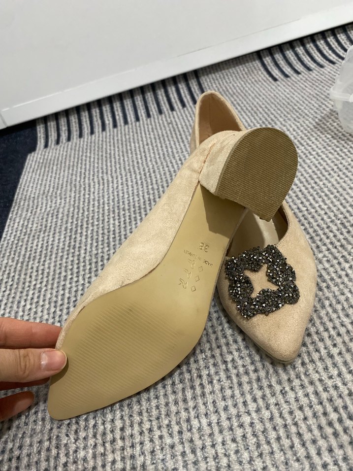 Bej Süet Tokalı Kadın Topuklu Ayakkabı - Görsel 2