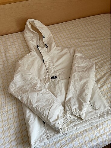 Pull&Bear Kanguru Mont